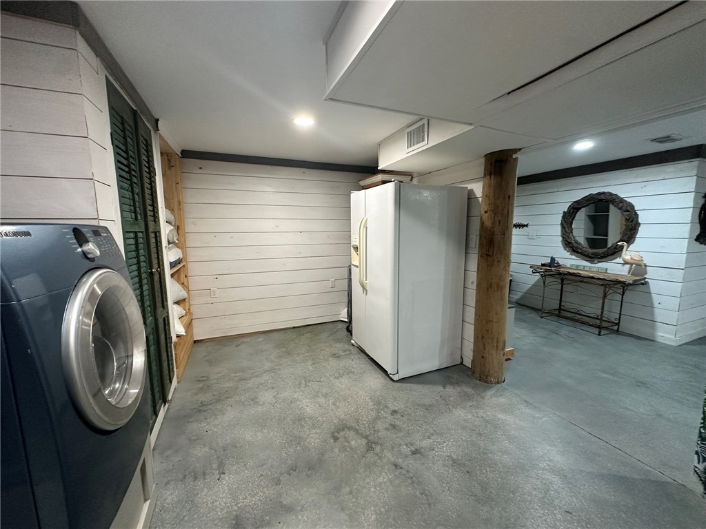 810 S Sandpiper Property Photo 16