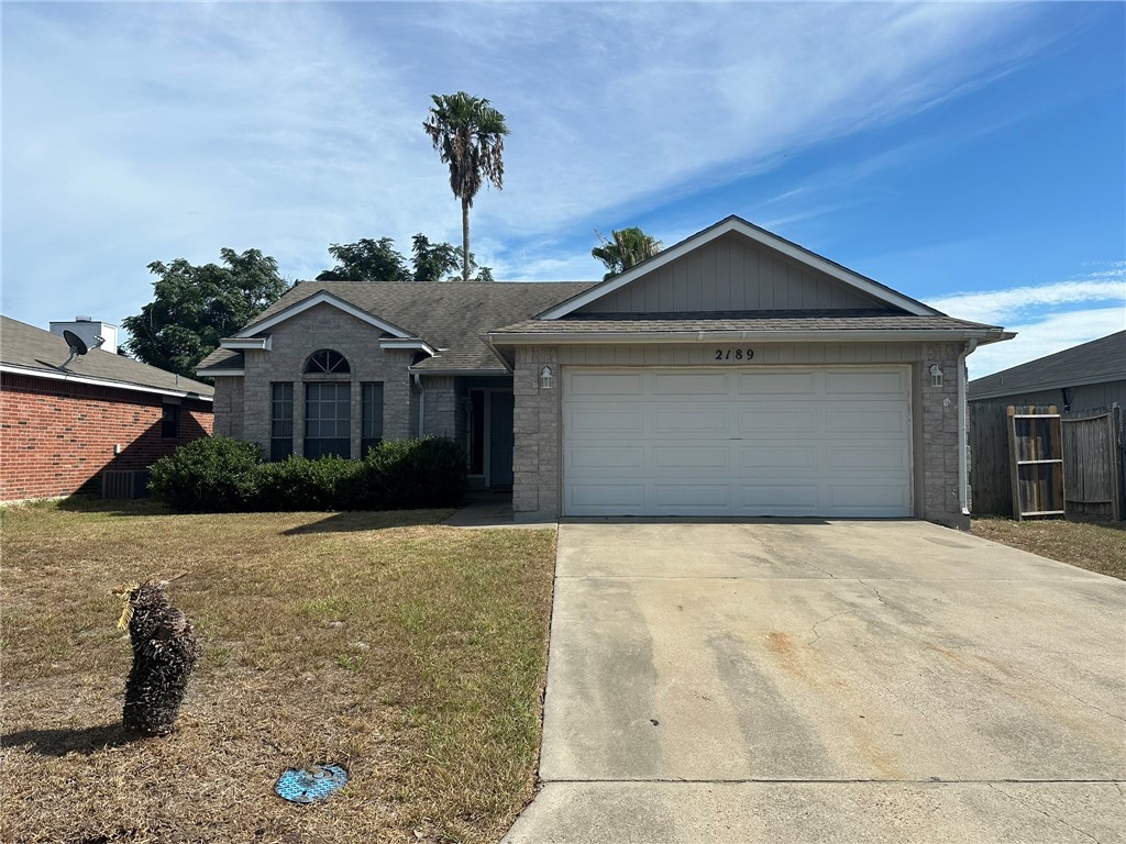 2189 Spring Park Dr Property Photo 1