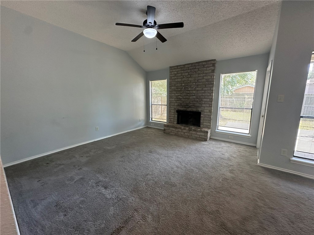 2189 Spring Park Dr Property Photo 3