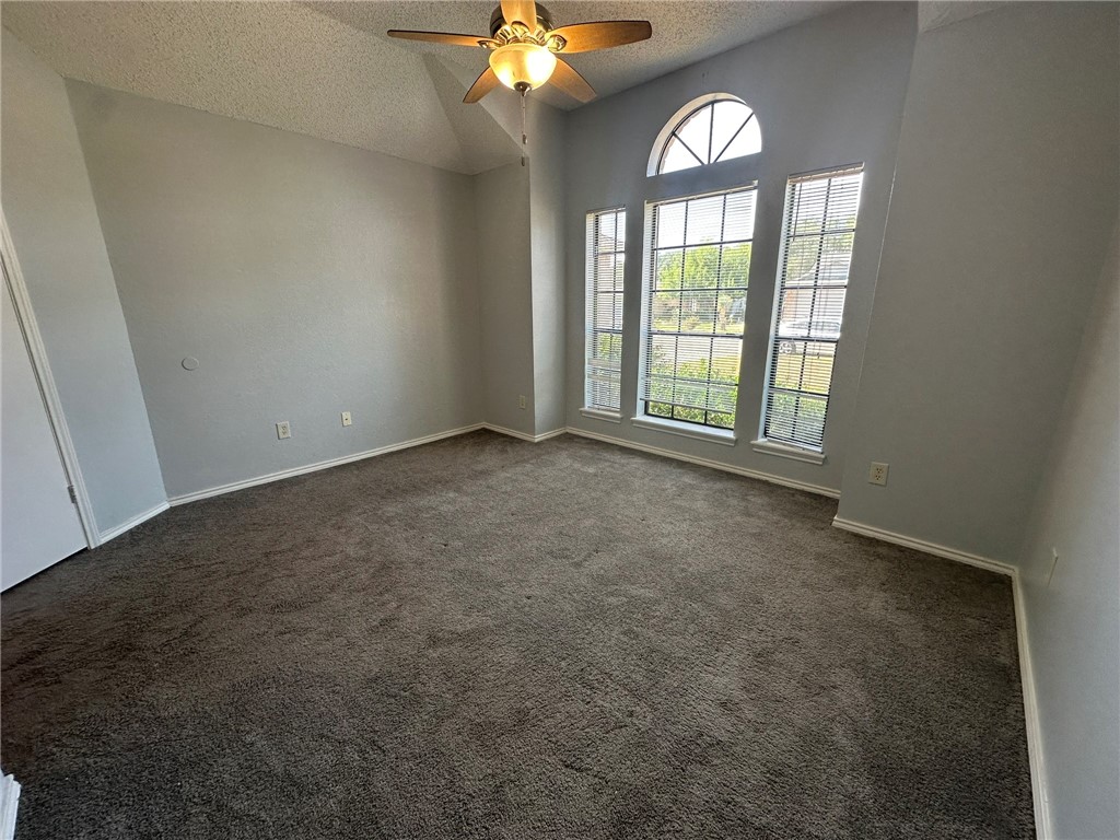 2189 Spring Park Dr Property Photo 16