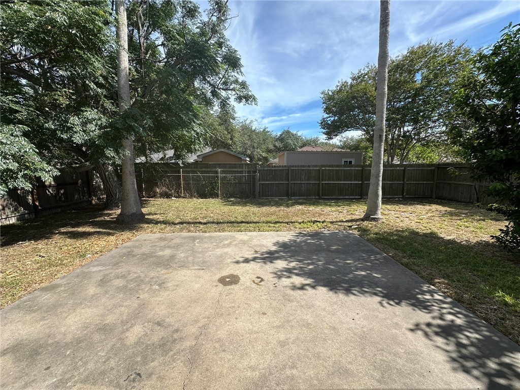 2189 Spring Park Dr Property Photo 32