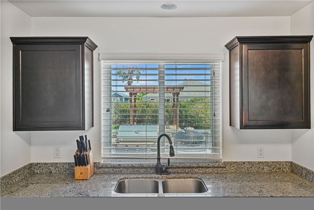 13970 Blackbeard Dr Property Photo 9