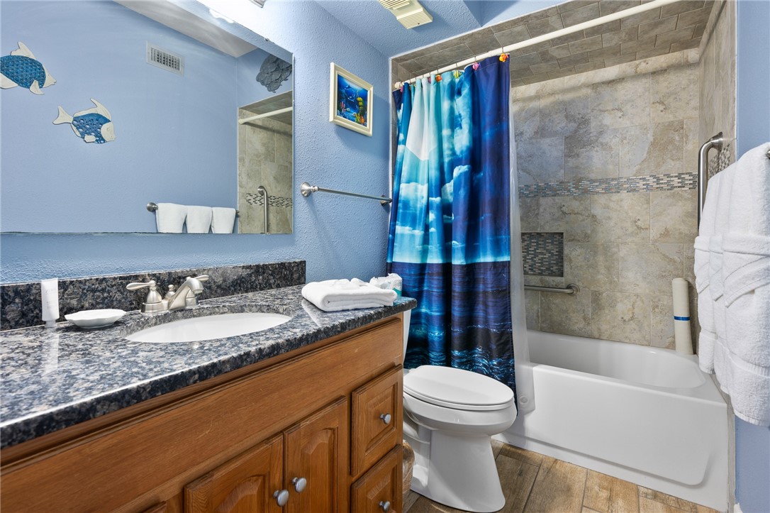 6649 Seacomber Dr 804 Property Photo 8