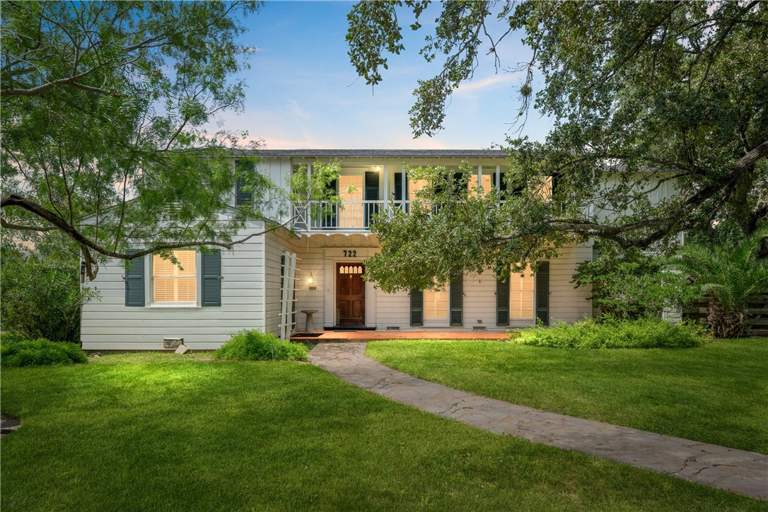 722 W Lee Ave Property Photo 1