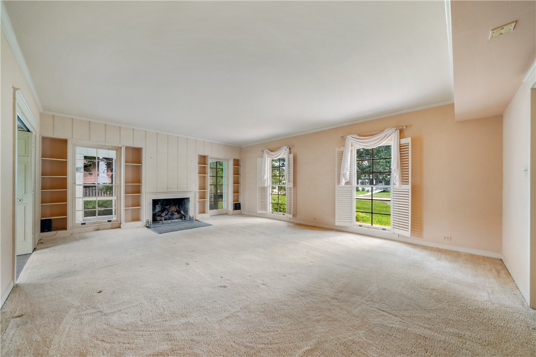 722 W Lee Ave Property Photo 4