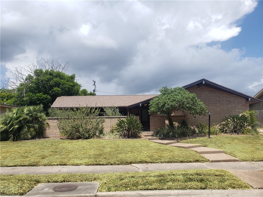 450 Pennington Dr Property Photo 1