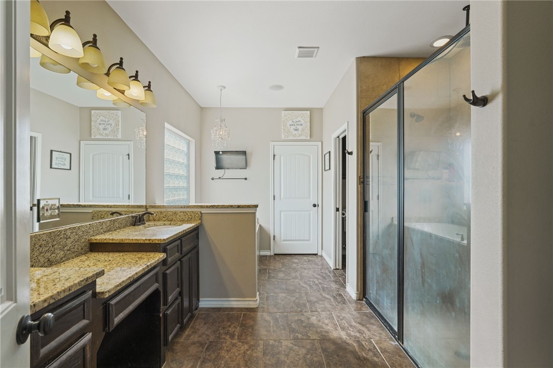 2634 Arshia St Property Photo 12