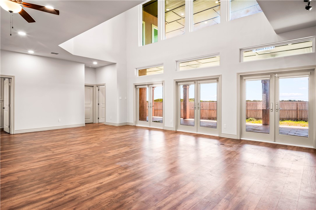 129 Bikini Dr Property Photo 16