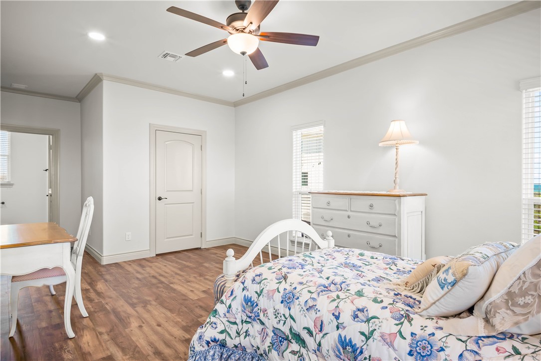 129 Bikini Dr Property Photo 32