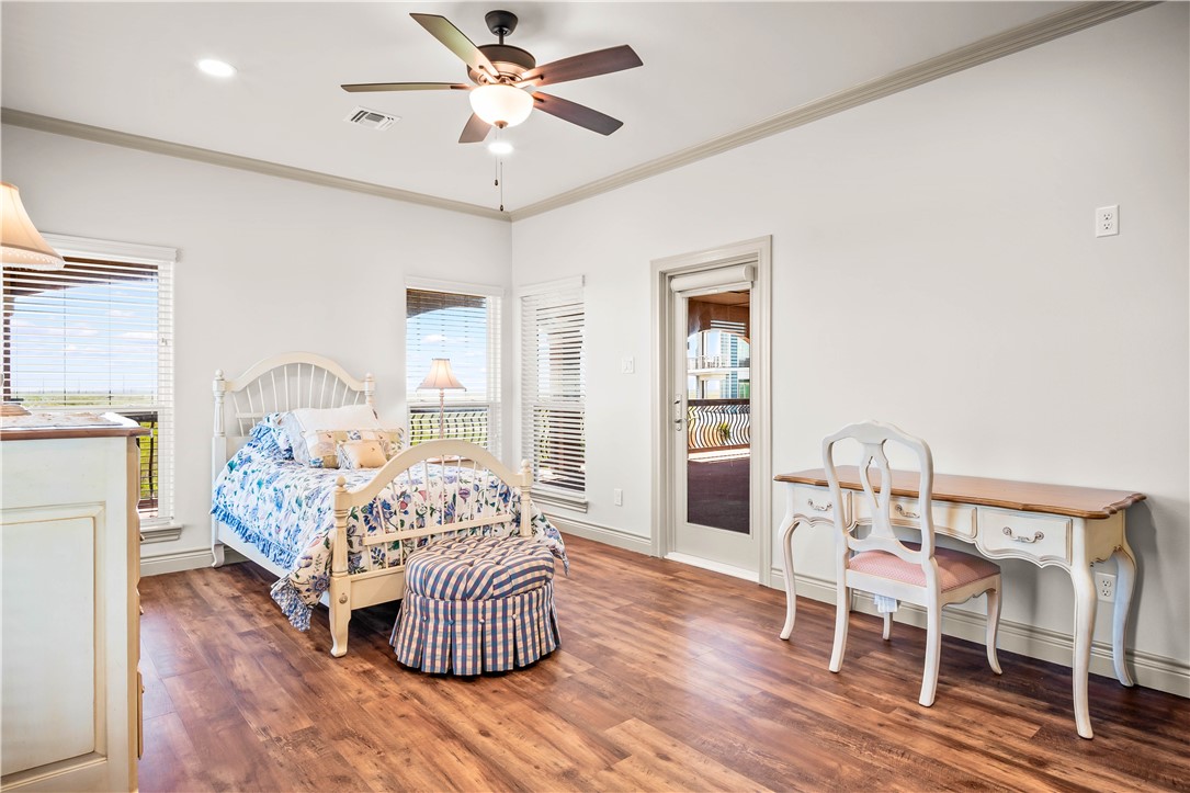 129 Bikini Dr Property Photo 33