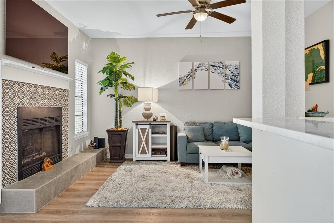 210 Oak Bay St 504 Property Photo 8