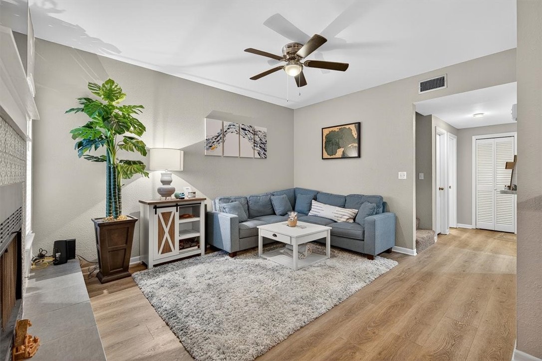 210 Oak Bay St 504 Property Photo 12