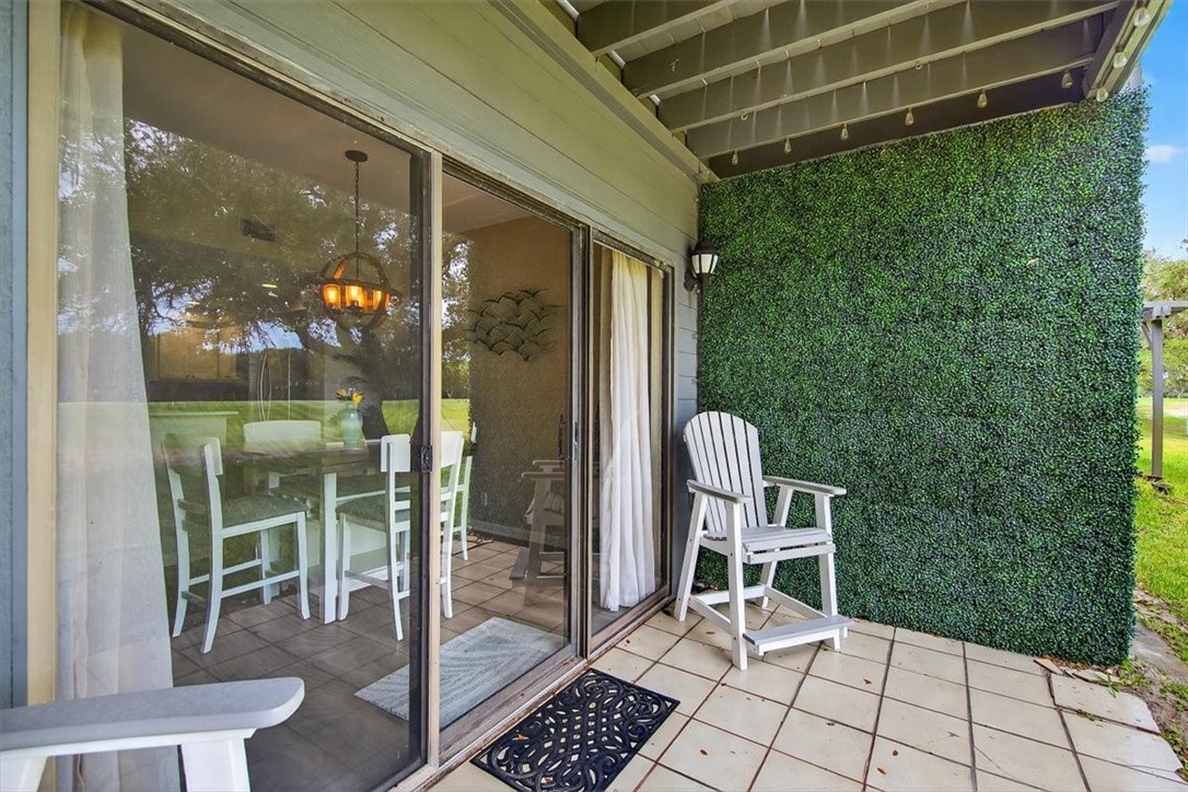 210 Oak Bay St 504 Property Photo 17