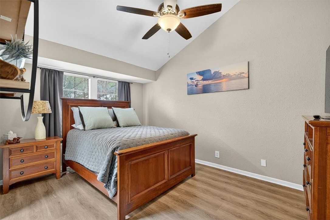 210 Oak Bay St 504 Property Photo 24