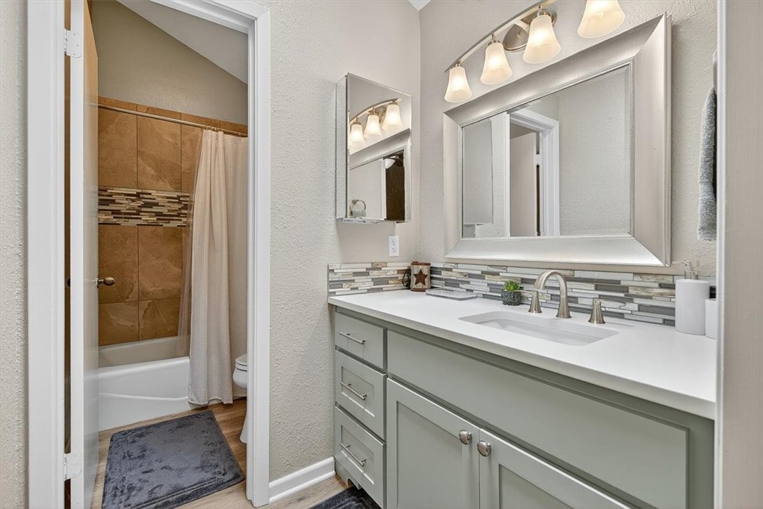 210 Oak Bay St 504 Property Photo 27