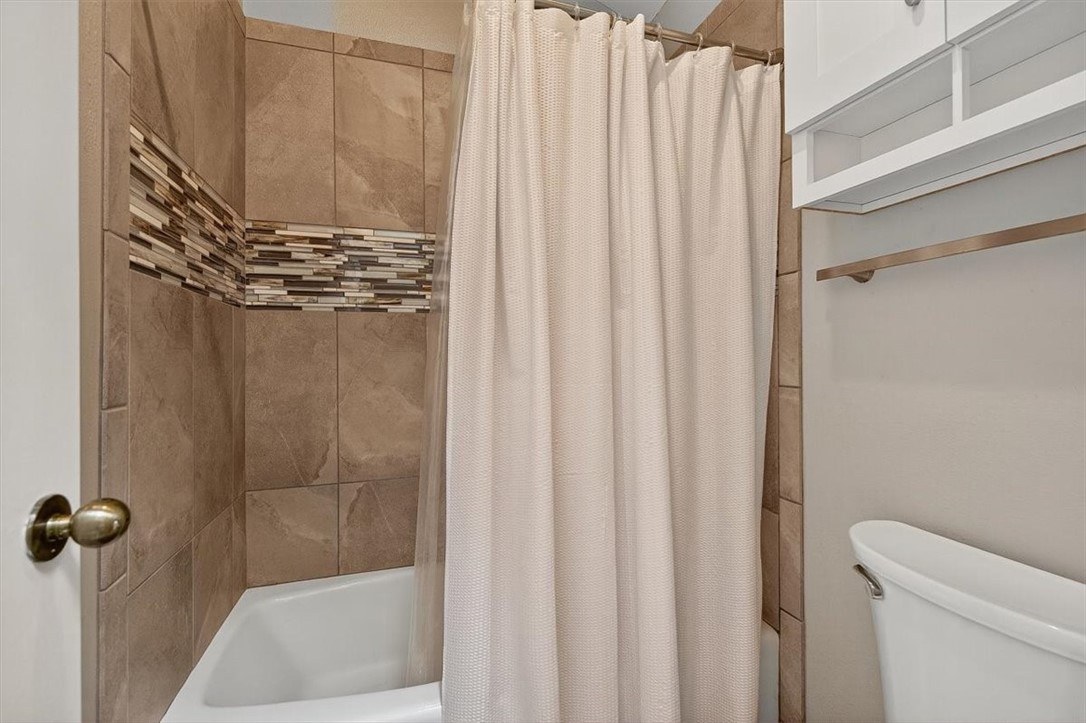 210 Oak Bay St 504 Property Photo 28