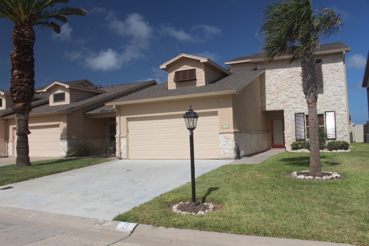 3 Olde Towne Lane Property Photo 1