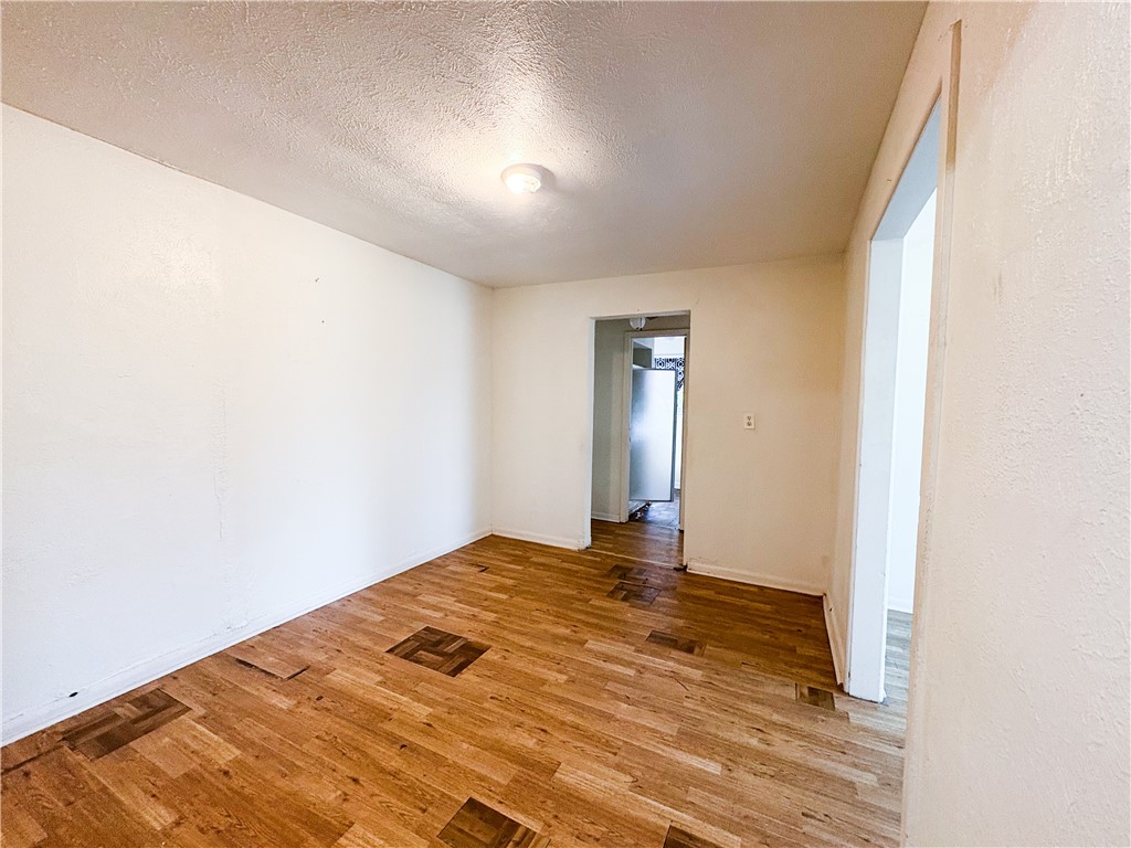 176 W D Ave Property Photo 6