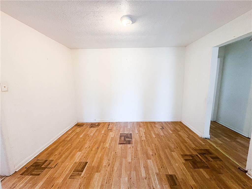 176 W D Ave Property Photo 7