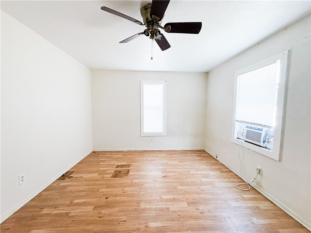 176 W D Ave Property Photo 14