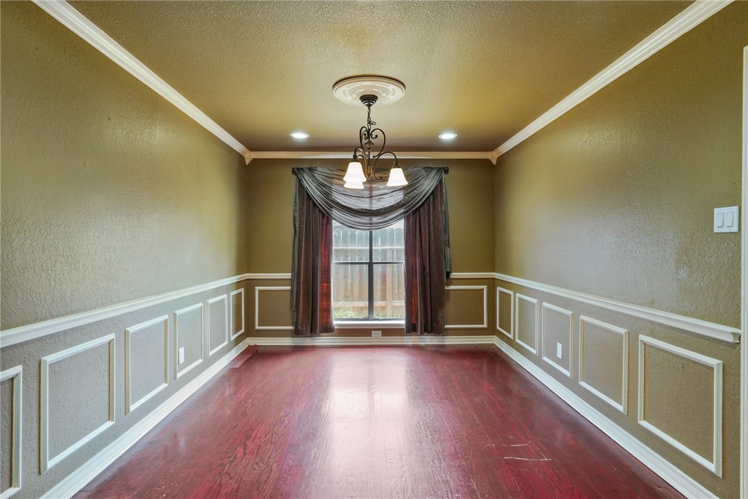 5301 Pheasant Property Photo 7