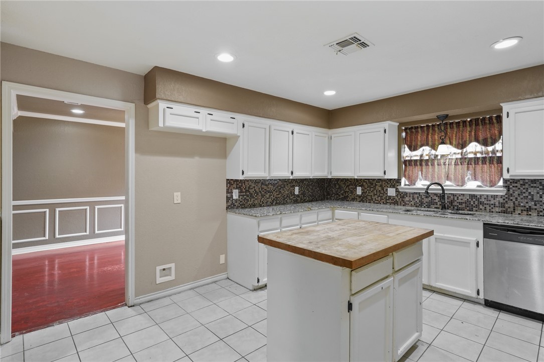 5301 Pheasant Property Photo 9