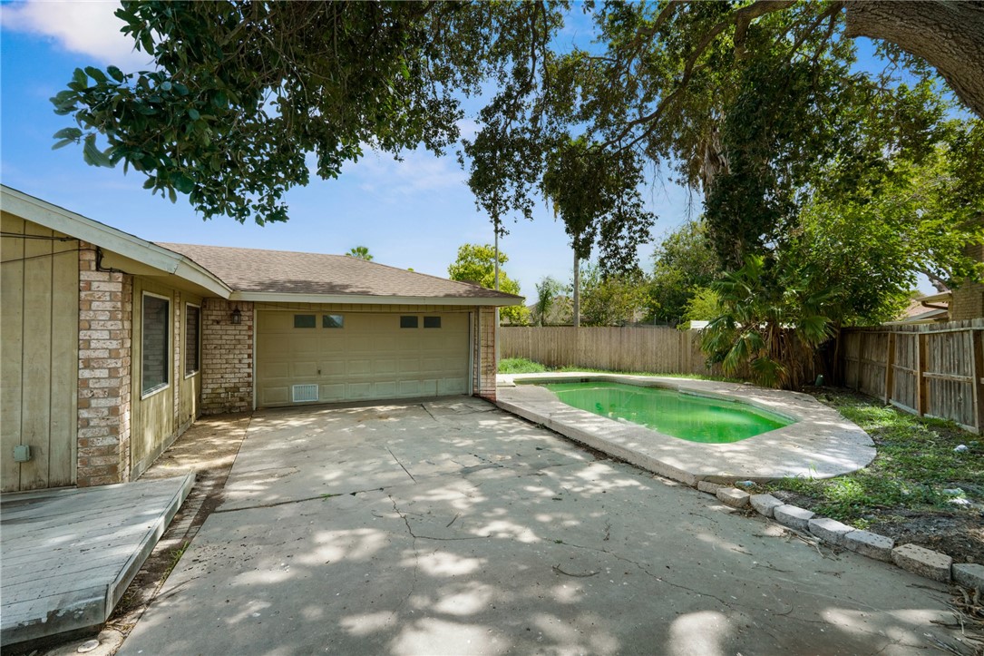 5301 Pheasant Property Photo 28