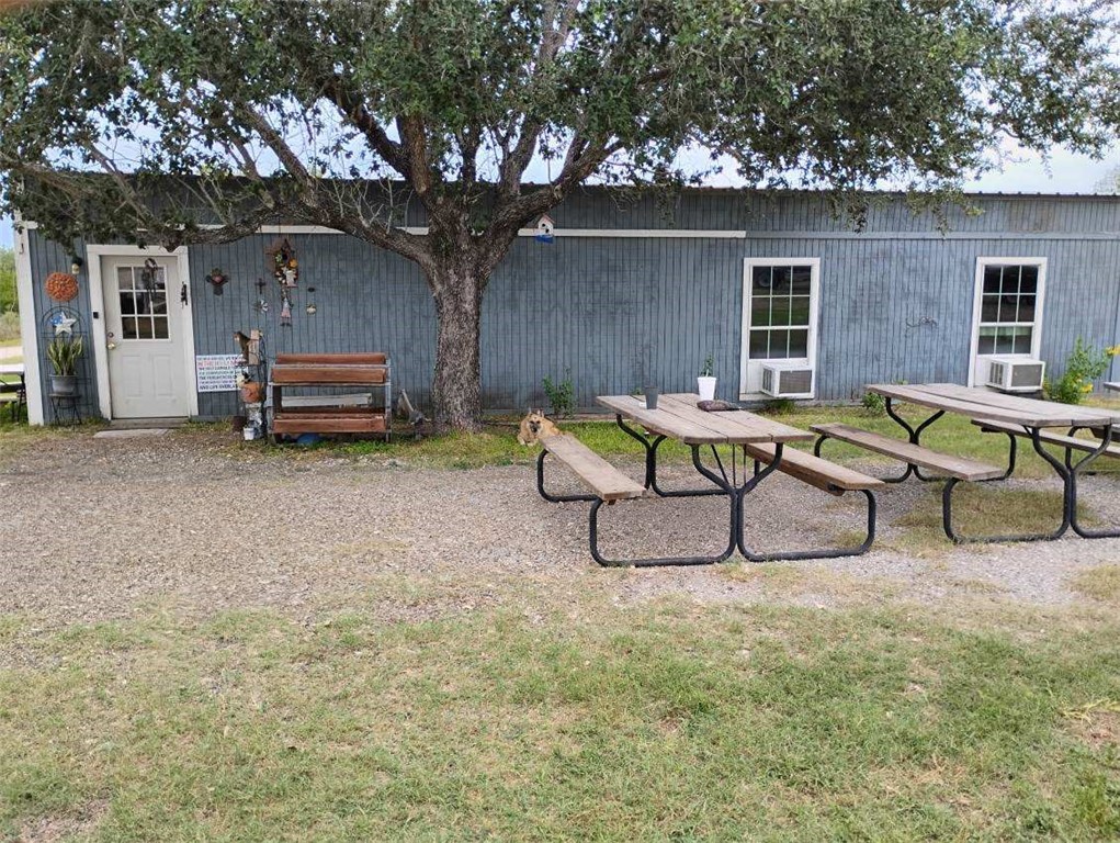 175 County Road 229 Cr Property Photo 4