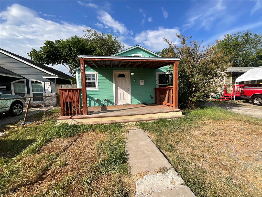 2806 Guadalupe