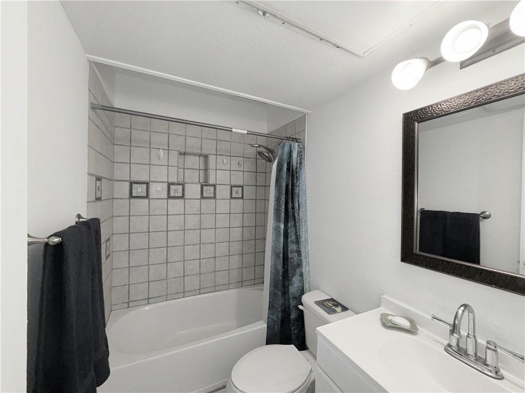 3938 Surfside Blvd 2141 Property Photo 6