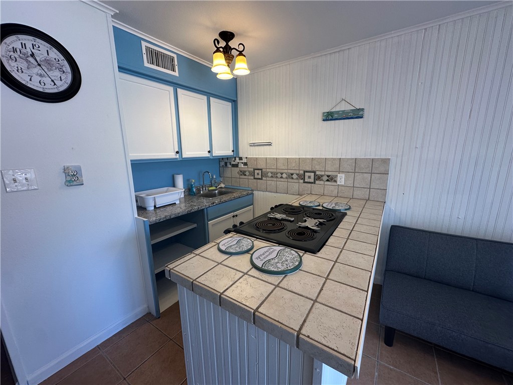 3938 Surfside Blvd 2141 Property Photo 8