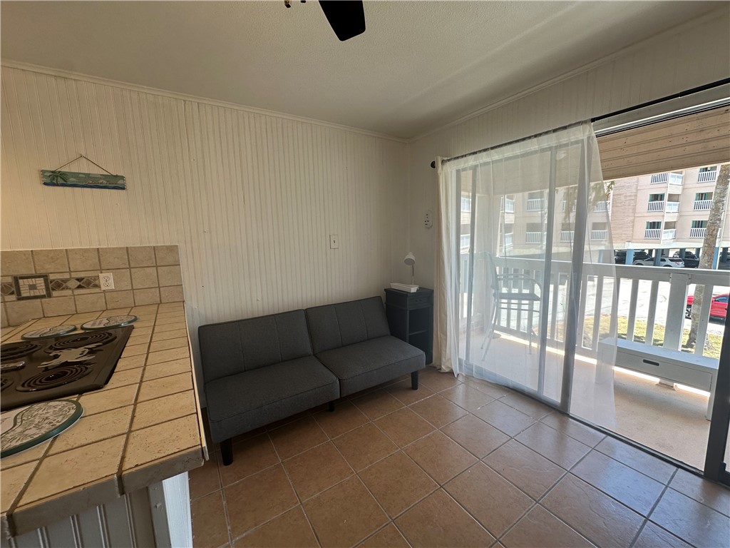 3938 Surfside Blvd 2141 Property Photo 9