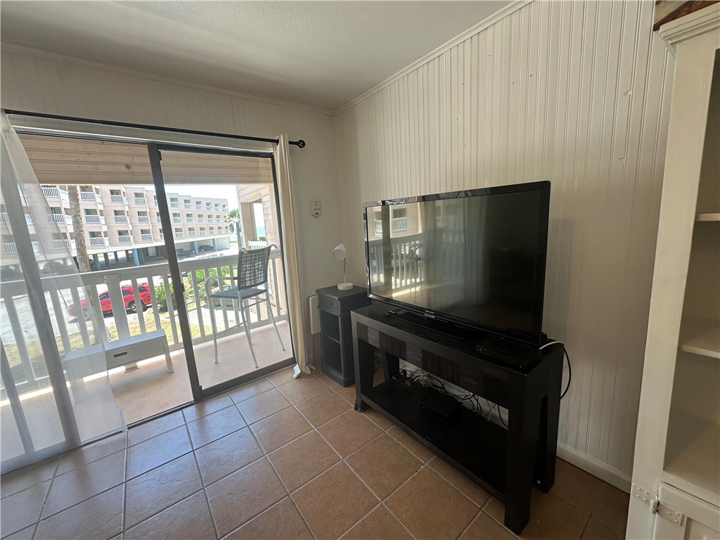 3938 Surfside Blvd 2141 Property Photo 10