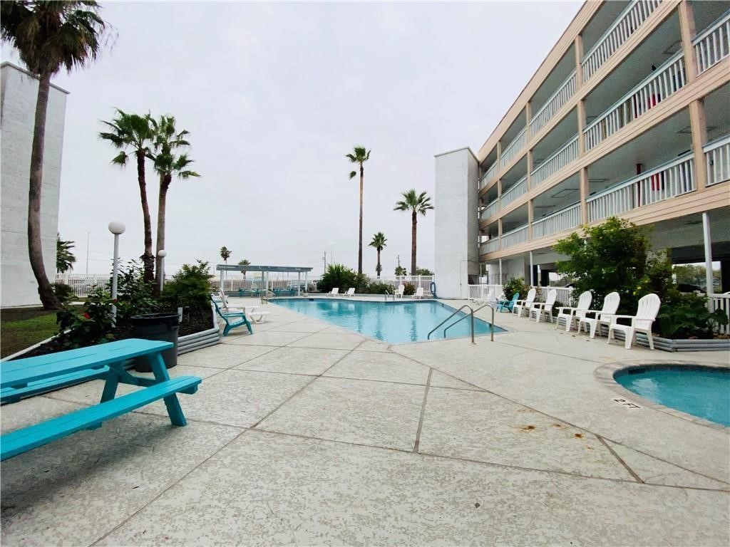 3938 Surfside Blvd 2141 Property Photo 17