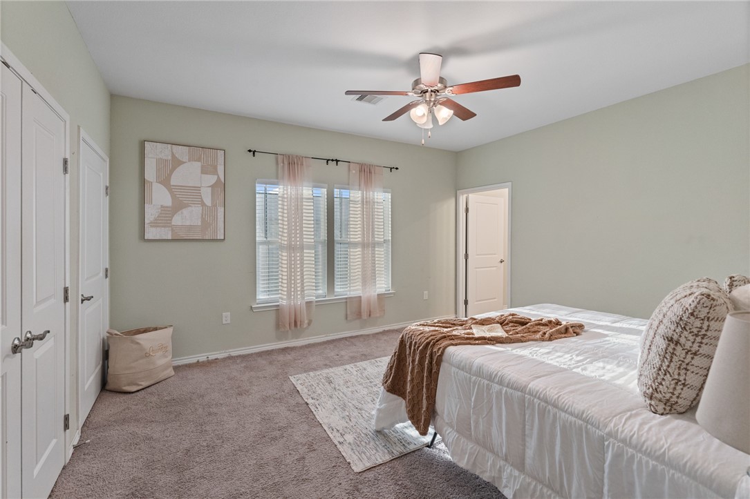 4929 Valley Stream Dr Property Photo 9