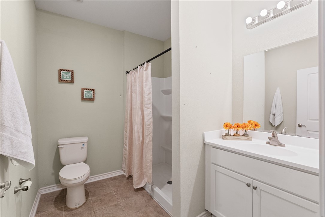 4929 Valley Stream Dr Property Photo 14