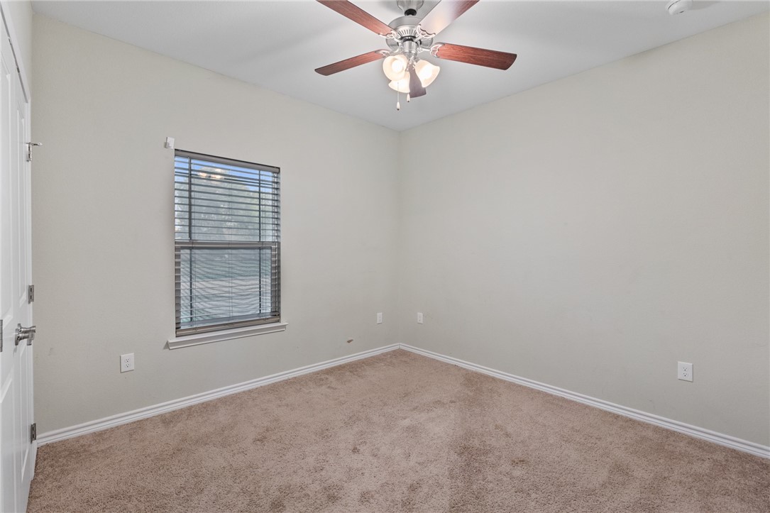 4929 Valley Stream Dr Property Photo 20