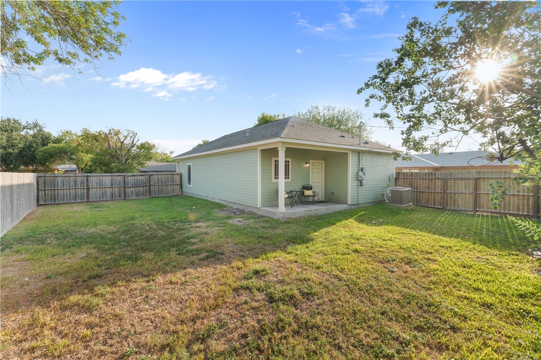 4929 Valley Stream Dr Property Photo 23