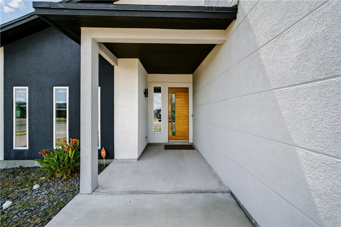 7710 Krypton Dr Property Photo 1