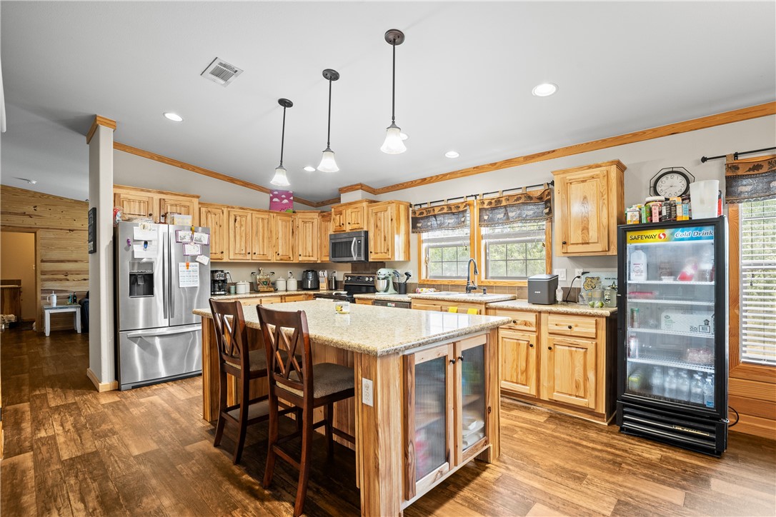 315 Austin St Property Photo 9