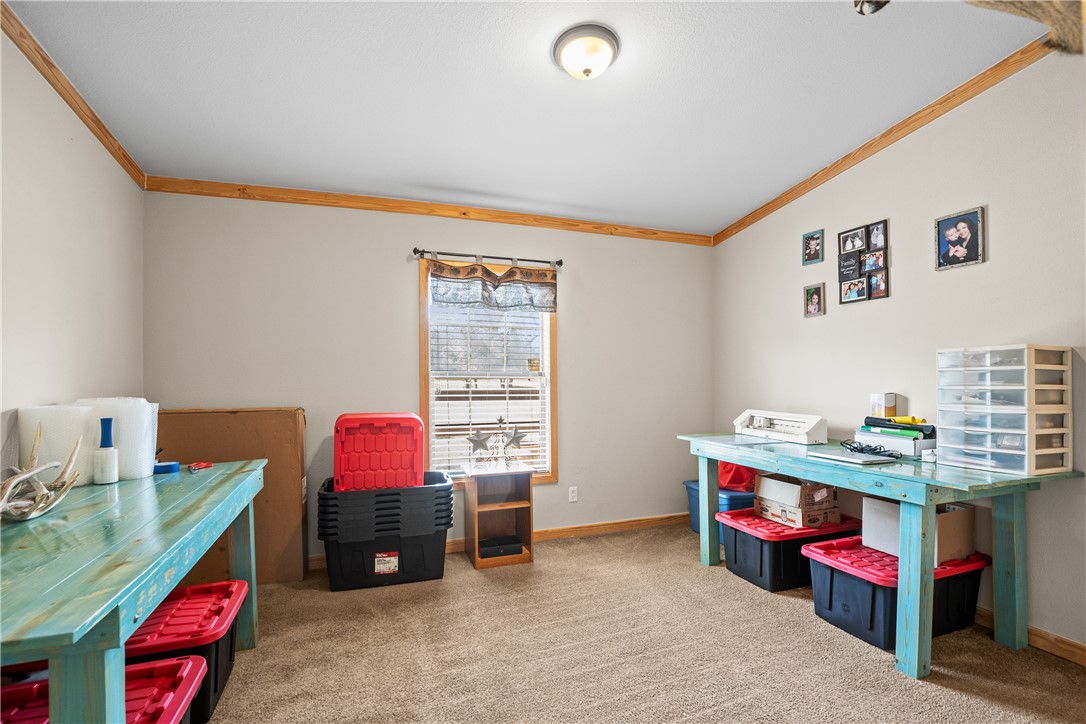 315 Austin St Property Photo 20