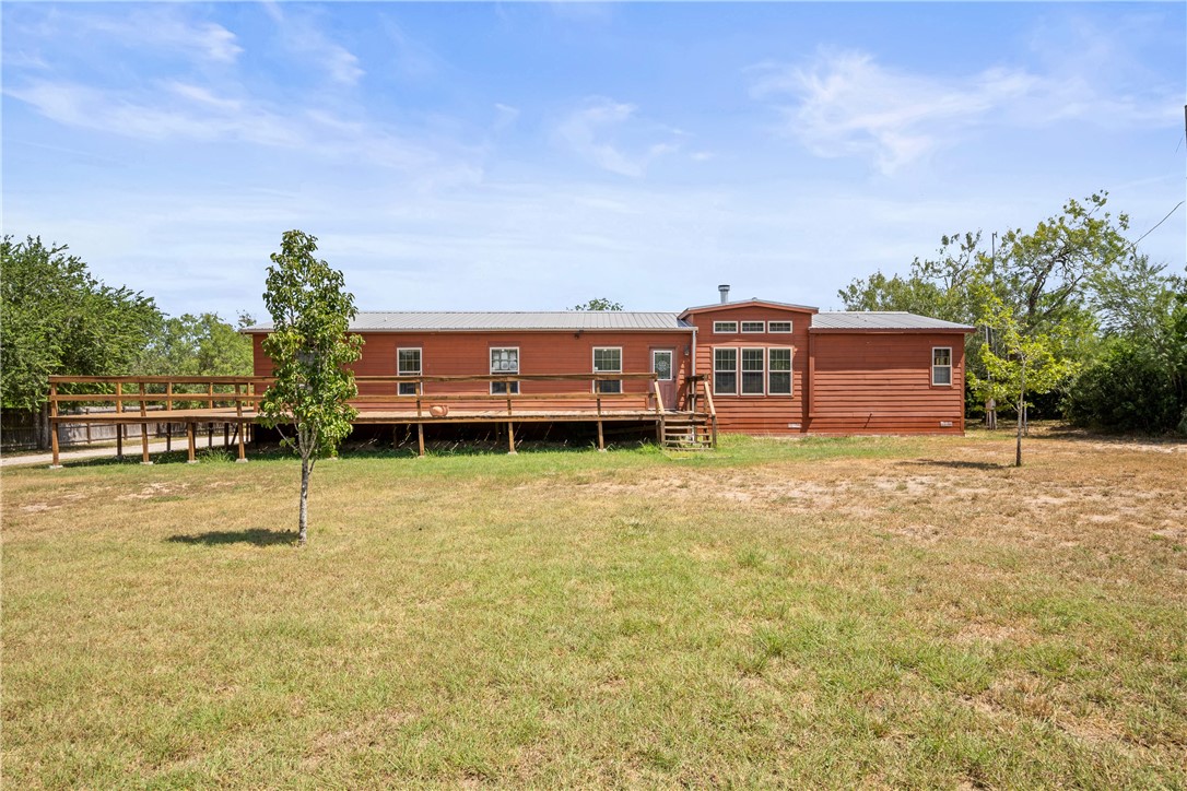 315 Austin St Property Photo 28