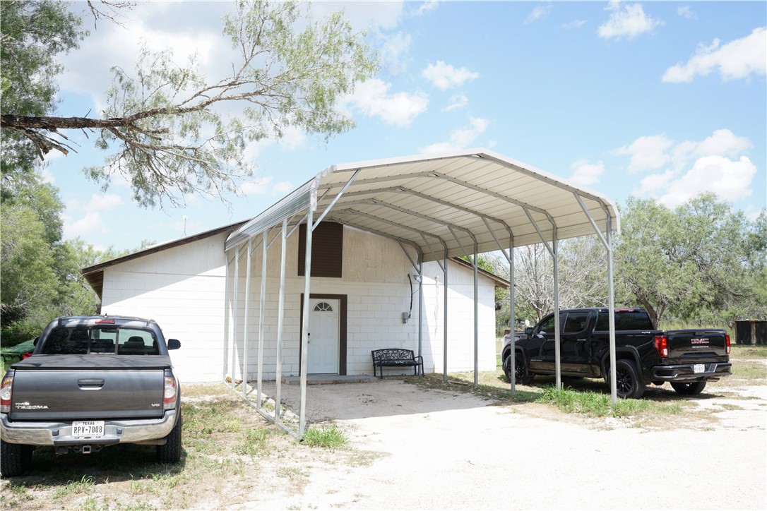 12318 Highway 359 Property Photo 6