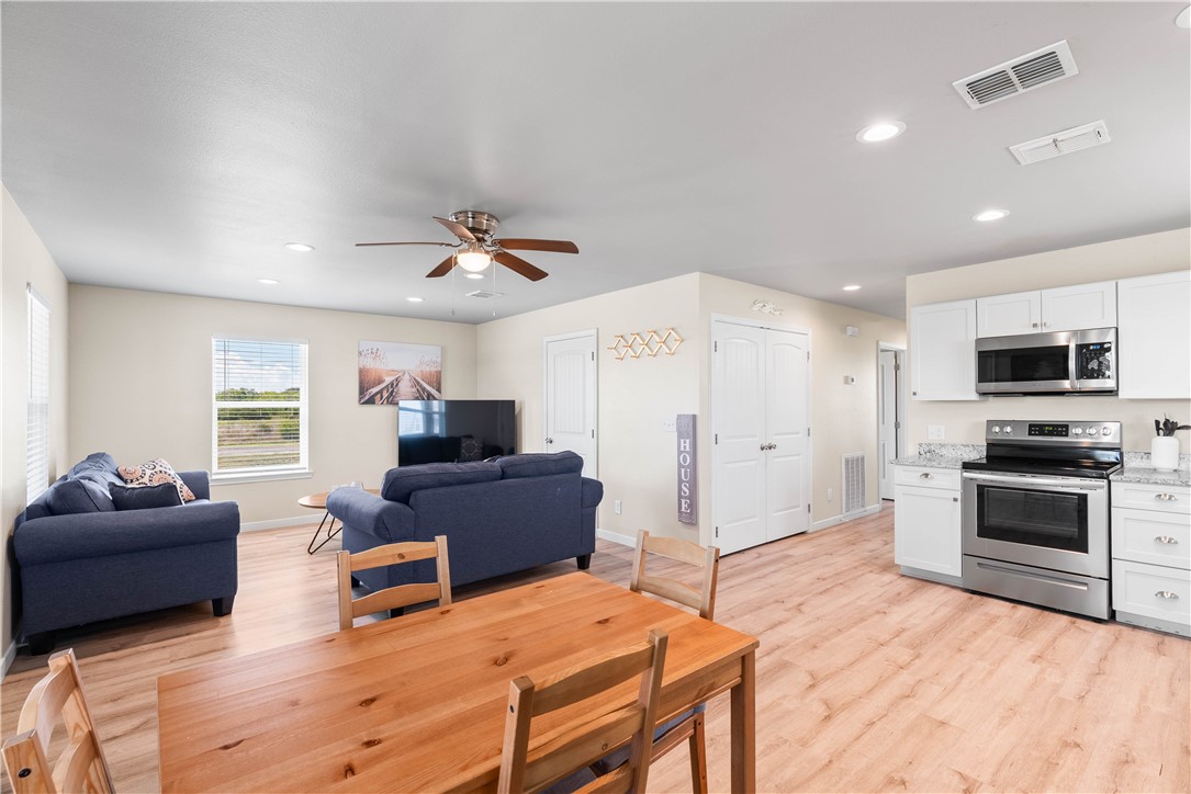 274 Post Oak Ln Property Photo 6