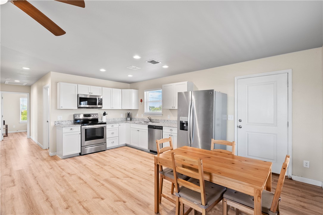 274 Post Oak Ln Property Photo 9