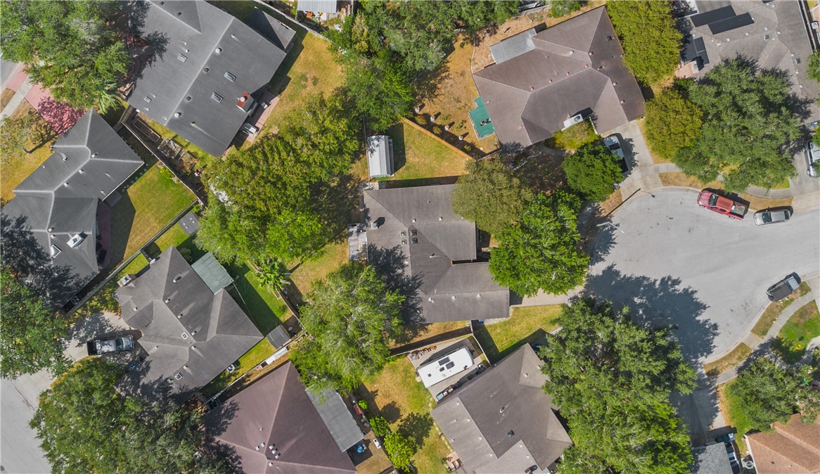 6133 Cumberland Circ Property Photo 2