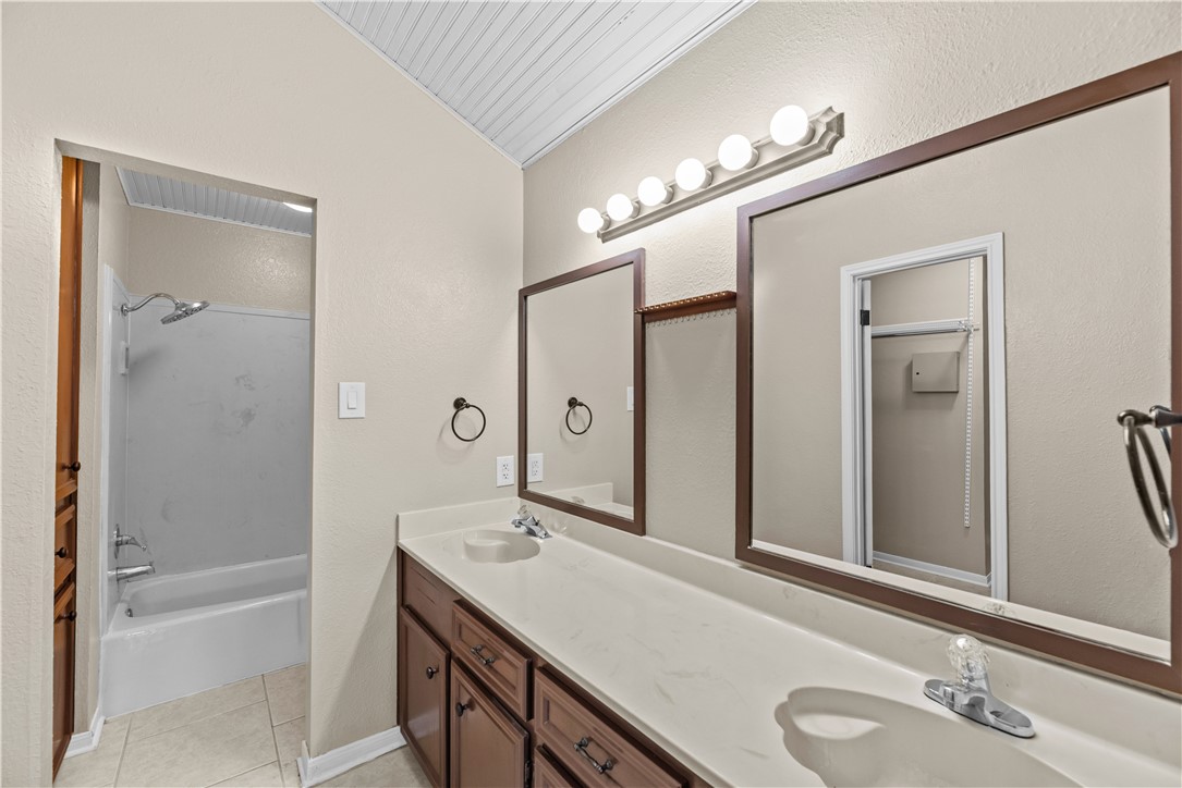 6133 Cumberland Circ Property Photo 17