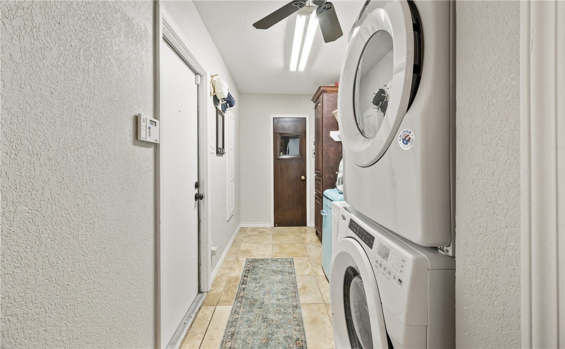 6113 Lost Creek Dr Property Photo 12