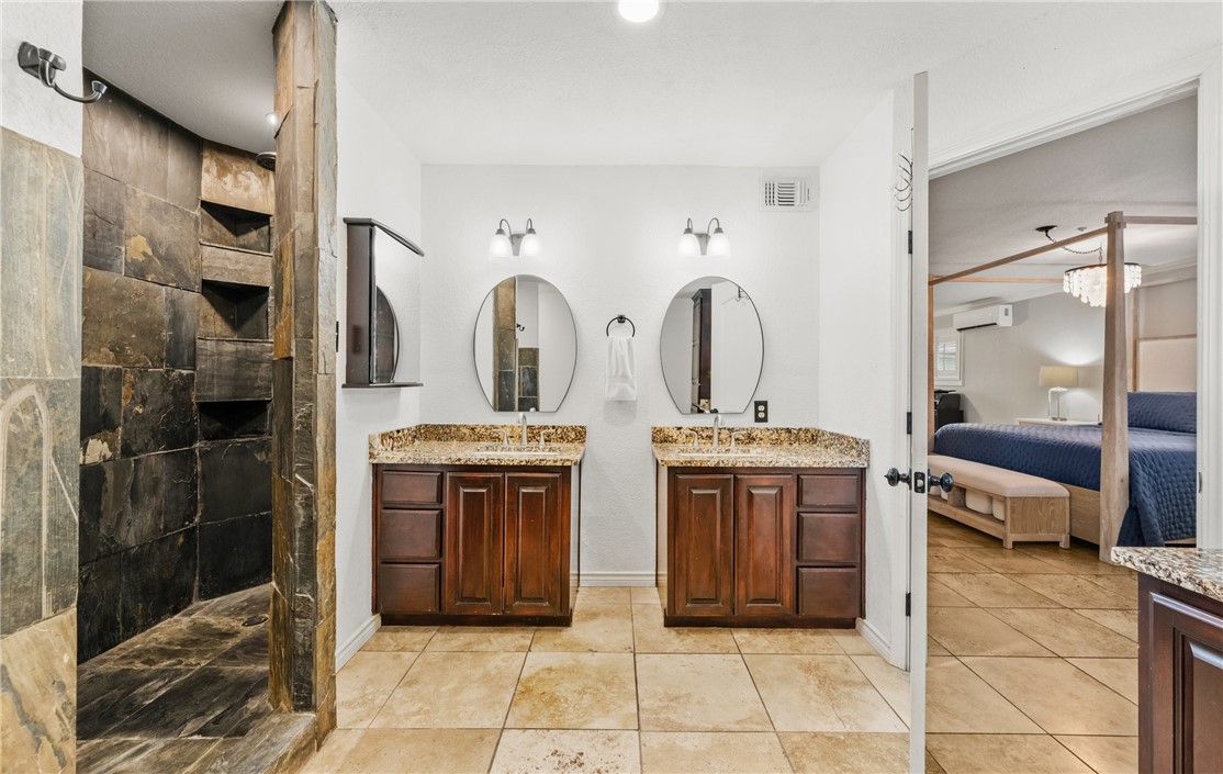 6113 Lost Creek Dr Property Photo 17