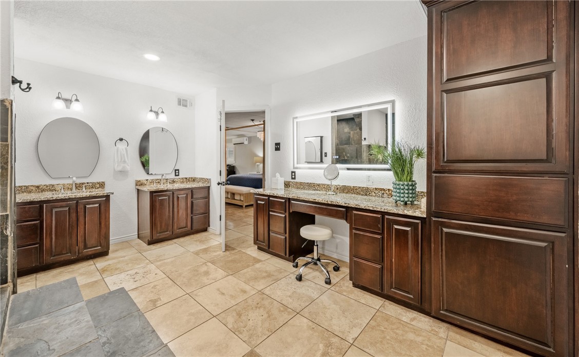 6113 Lost Creek Dr Property Photo 18